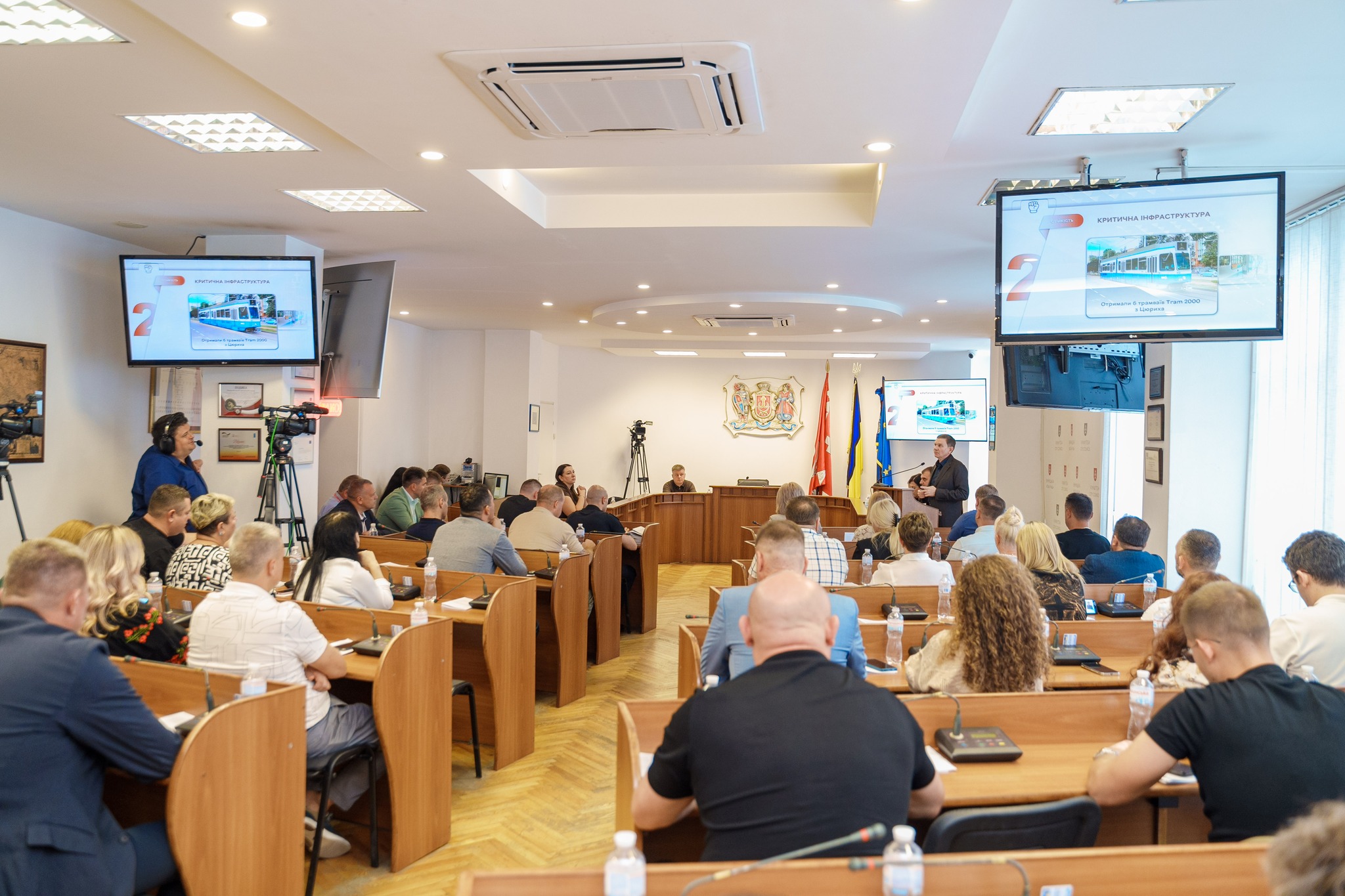 Звіт очільника громади, кошти на ключові пріоритети, затвердження оновленого Статуту ВМТГ та рішення на підтримку поранених військових. Підсумки 59-ї сесії Вінницької міської ради